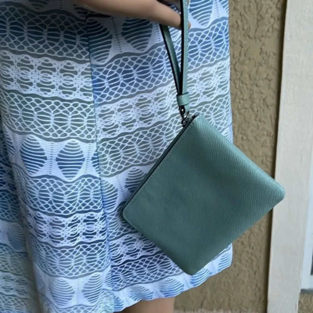 Coach Corner Zip Wristlet NWT